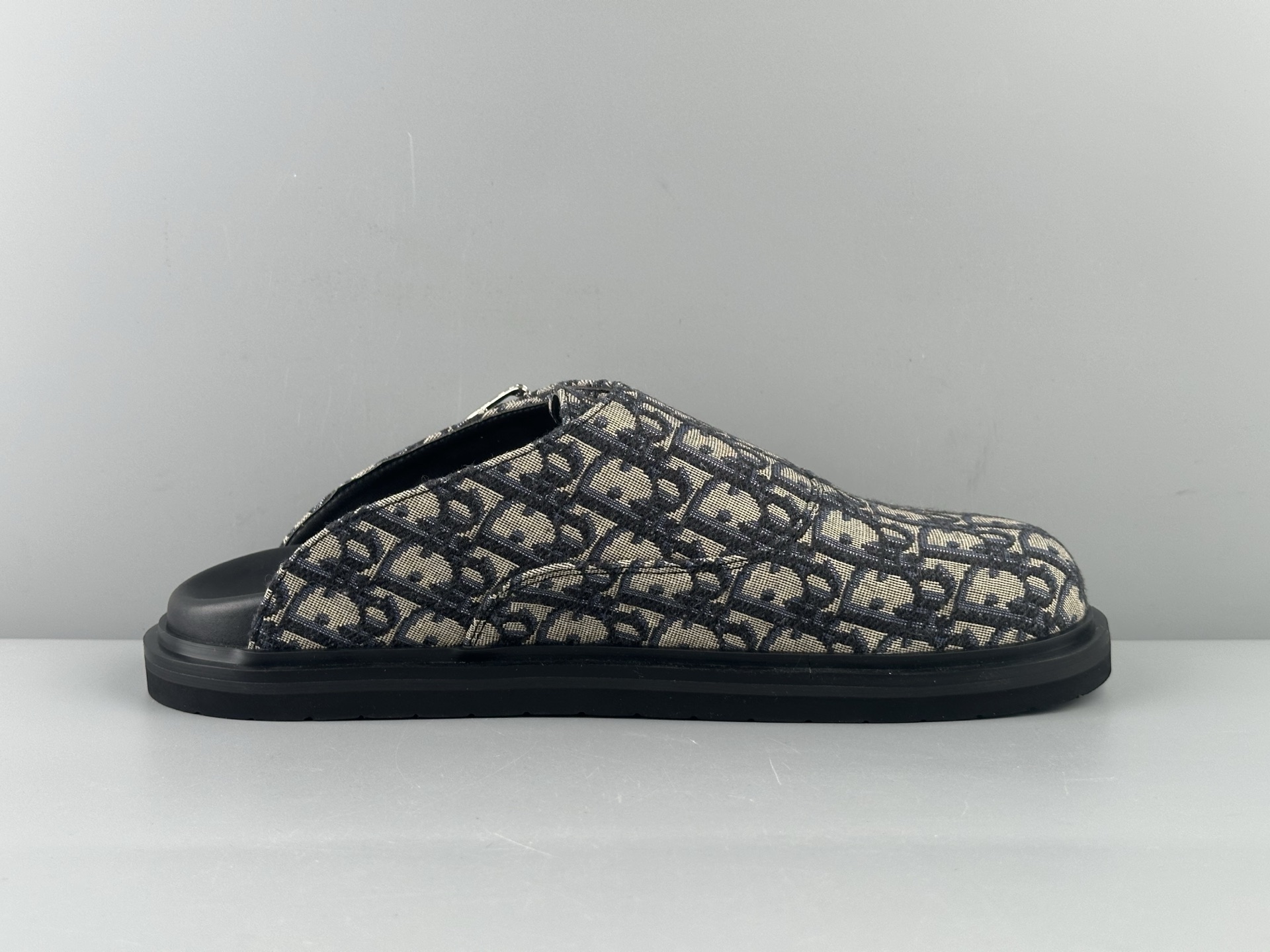 7ec6b56aed64c5e78a1a69162893c940_1751121454_1203.jpg 7ec6b56aed64c5e78a1a69162893c940_1751121454_1203.jpg