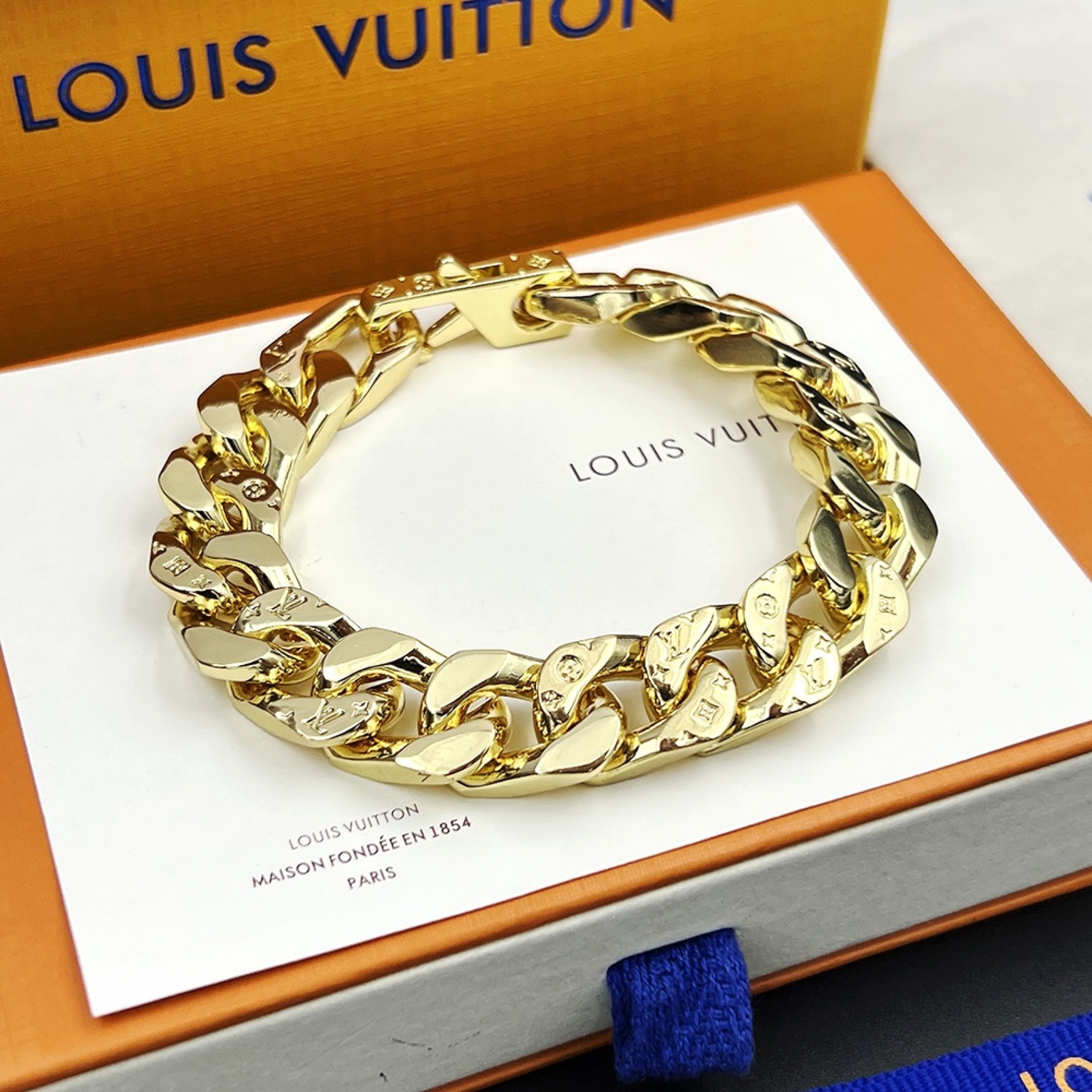 7ec6b56aed64c5e78a1a69162893c940_1751122620_2208.jpg 7ec6b56aed64c5e78a1a69162893c940_1751122620_2208.jpg