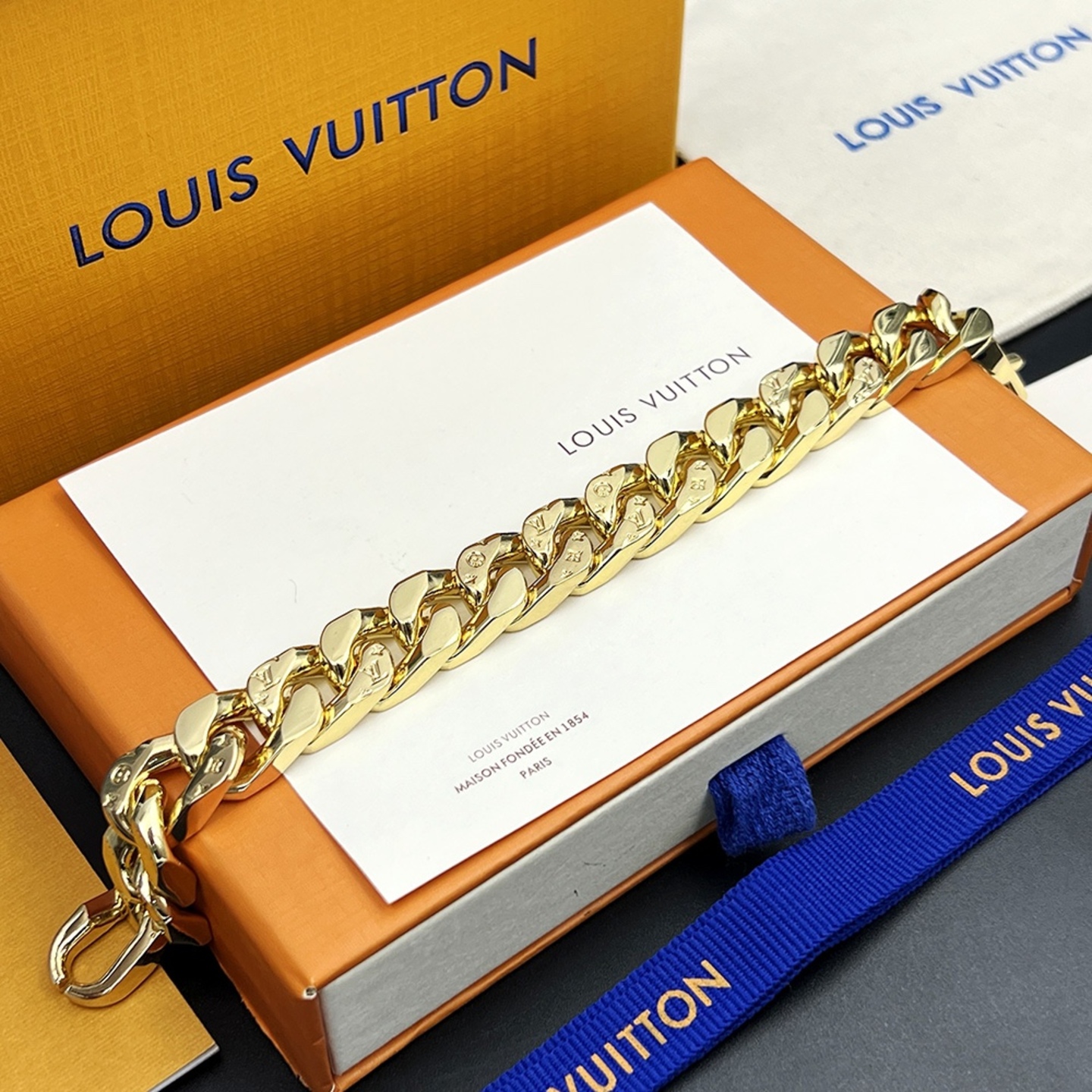 7ec6b56aed64c5e78a1a69162893c940_1751122621_4665.jpg 7ec6b56aed64c5e78a1a69162893c940_1751122621_4665.jpg