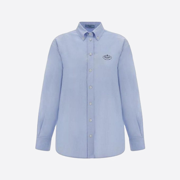プラダのラウンドロゴ刺繍入り長袖シャツ