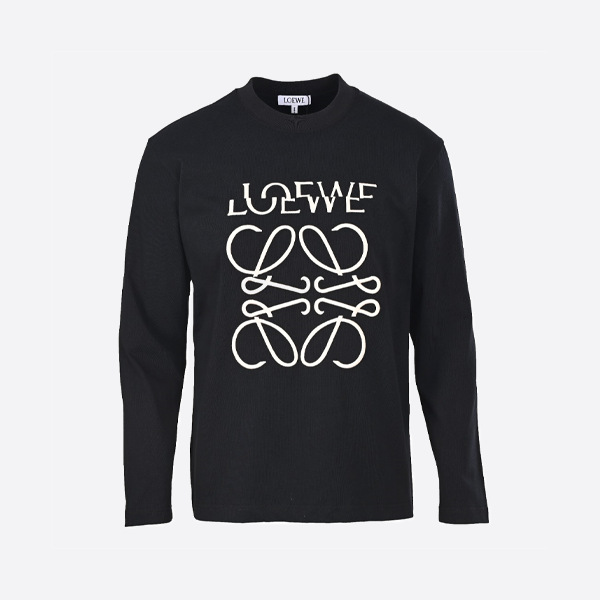 ロエベのロゴがずれた3D刺繍の長袖Tシャツ